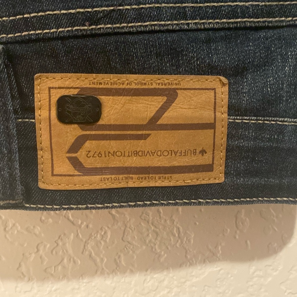 Buffalo David Bitton Skinny stretch men’s jeans. Size 32x32 Good condition.